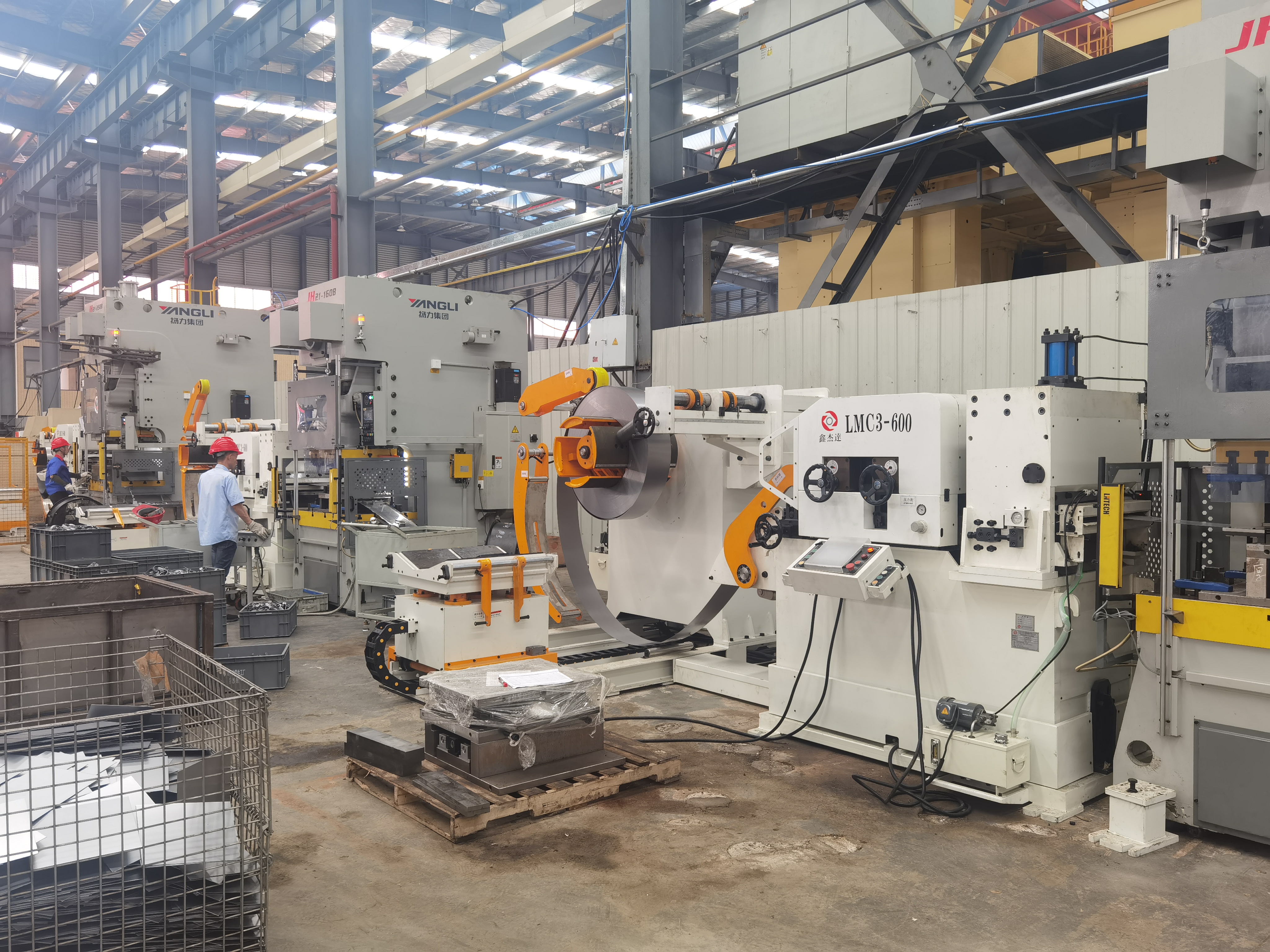 اعتراف من العلامة التجارية وتعاون Jieda Machinery و BYD
